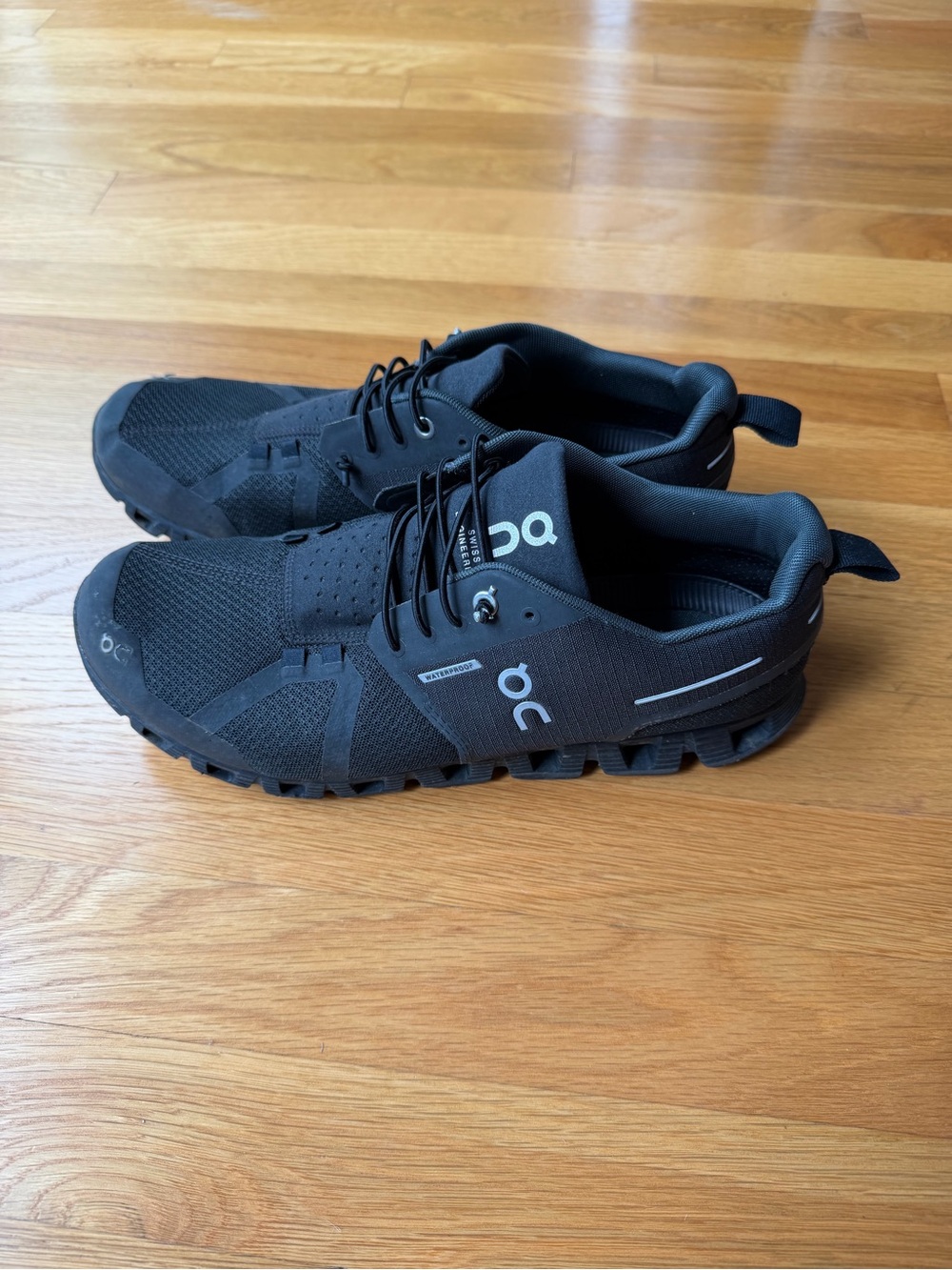 On Cloud Waterproof Shoes in Black - Picture 3 of 8